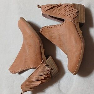 Musse and Cloud Booties Size 6